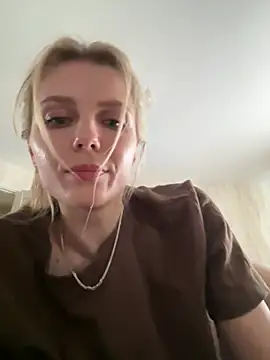 My_Hotgirl: онлайн-секс-чат