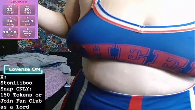 แชท XXX สดของ Stoniiiboo