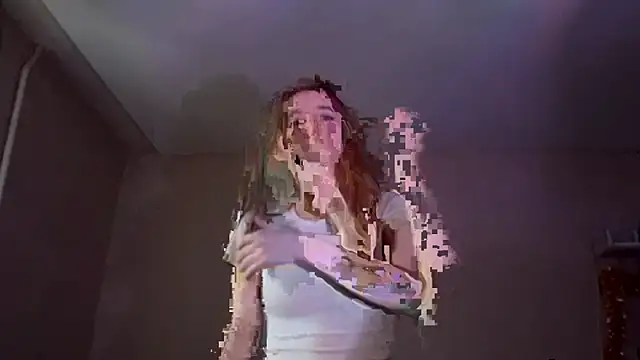 LeomaJee Adlı Modelin Canlı XXX Sohbeti