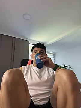 TroyeSavage: απευθείας συνομιλία ΧΧΧ