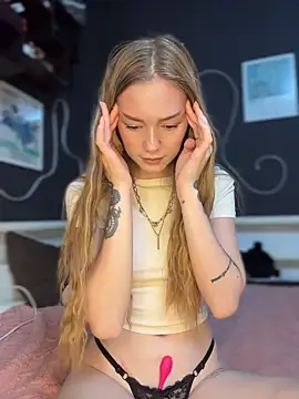 MilaMoone Live XXX-chat