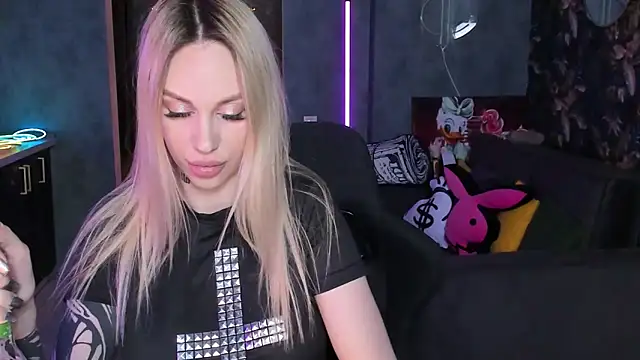 Blckmirrorr Live XXX-Chat