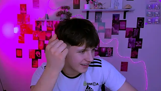 travis_wolf_ Chat XXX live