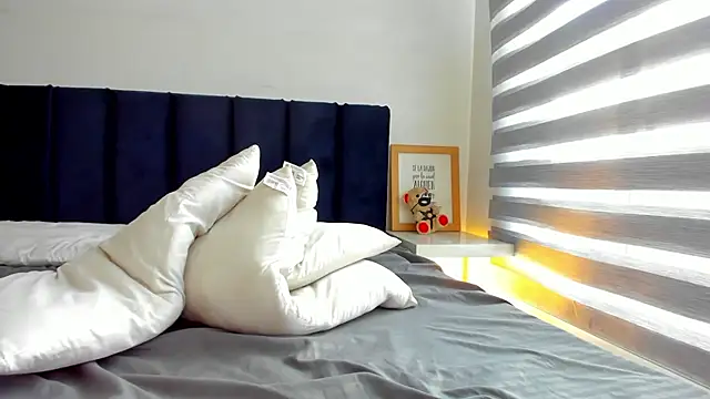 Czat XXX na żywo – melanie_roux__