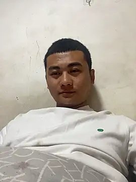 xiaocui06 在線直播表演