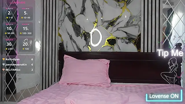 Kira-Moon Webcam show