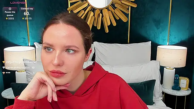 MonaRicci's Live XXX Chat