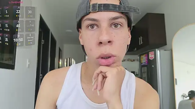 grey___27's Webcam Show