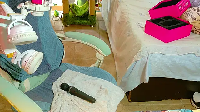 Chat XXX en directo de minakitsume