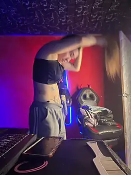 Sophie_LS Chat XXX in diretta