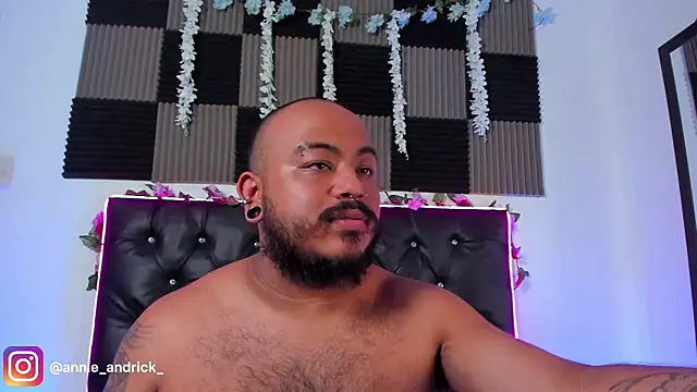 _Annie_Andrick_ 现场XXX聊天