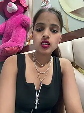 Naina11100 Chat XXX in diretta