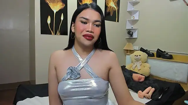 hugecelestina 在線直播表演