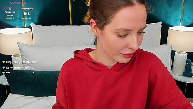 دردشة MonaRicci الجنسية المباشرة