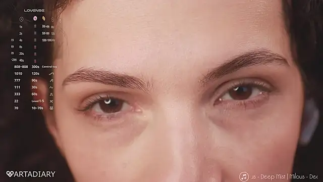 _arta_ live XXX chat