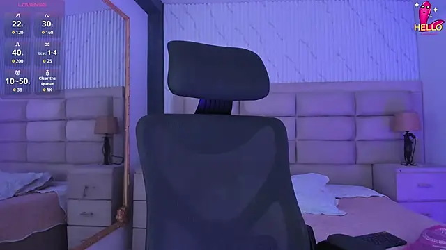 CarolineFyre's Live XXX Chat