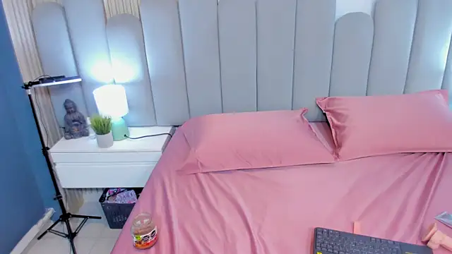 Živý XXX chat luly_dreams