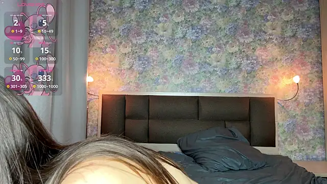 LoraDavi's Live XXX Chat