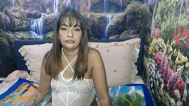 indianaquaのライブXXXチャット