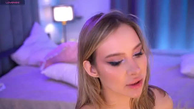 Tella_dream 在線直播表演