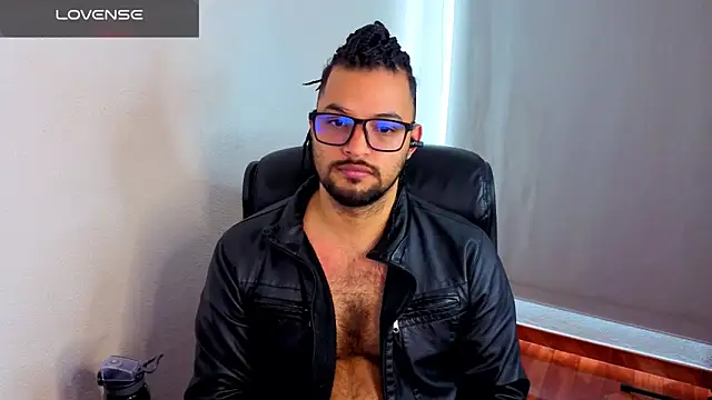 Ernesto-Rodriguez82 Live XXX Chat