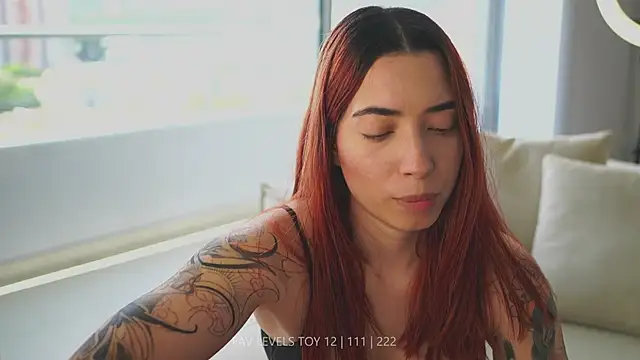 dearnina_'s Live XXX Chat