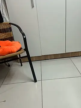 ______Cherry_____: απευθείας συνομιλία ΧΧΧ