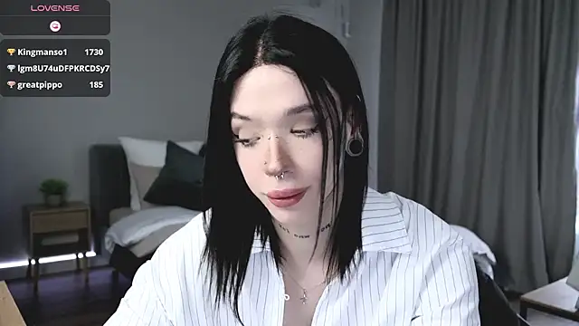 Dasha_WEYT Adlı Modelin Canlı XXX Sohbeti