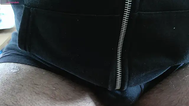 Show modela IndienTiger na web-kameri