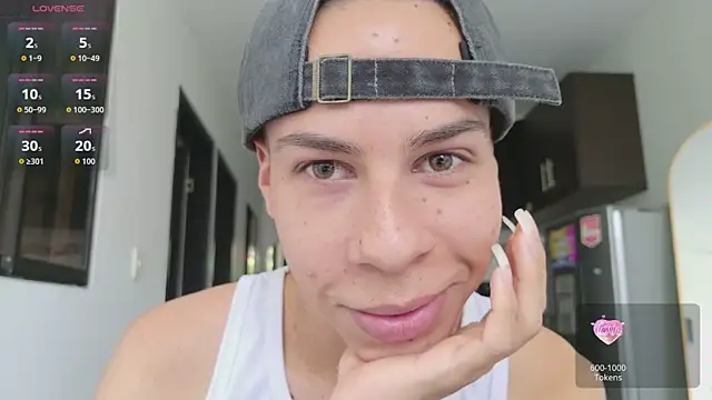 grey___27 élő XXX-chatje