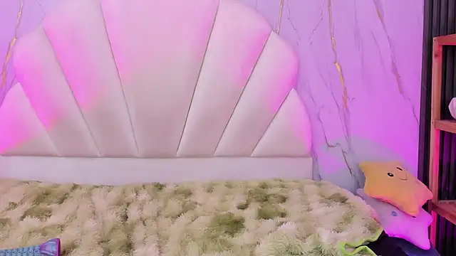 Chat +18 de AliiceWonderland_ ao vivo