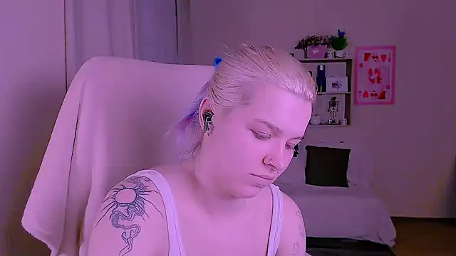 Hot_Blonda's Live XXX Chat