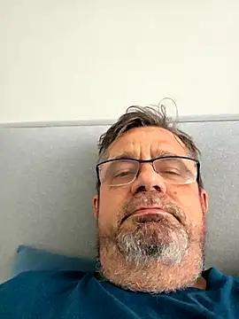 XXX chat uživo modela Axer1960