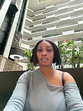 ___Nessa Show in webcam