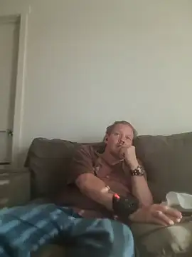 yourMasterisBored: απευθείας συνομιλία ΧΧΧ