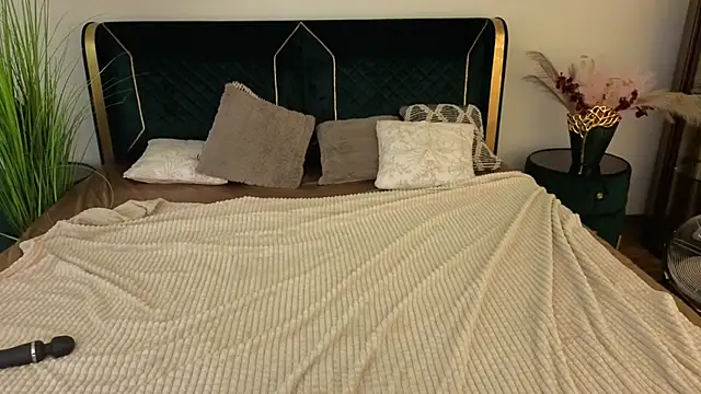 IceDanielles' Live XXX Chat