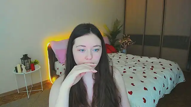 AlluringLookk Webcamshow