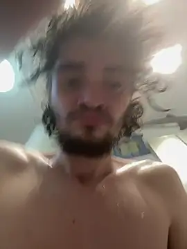 Teddy4420: διαδικτυακό σόου στην κάμερα