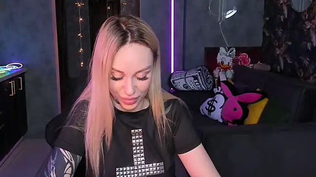 Blckmirrorr Live XXX-chat