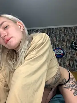 XXX chat uživo modela Sextazy