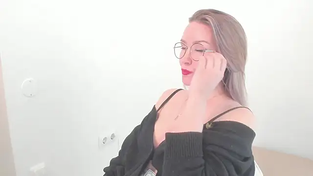XXX chat uživo modela SharonFlower