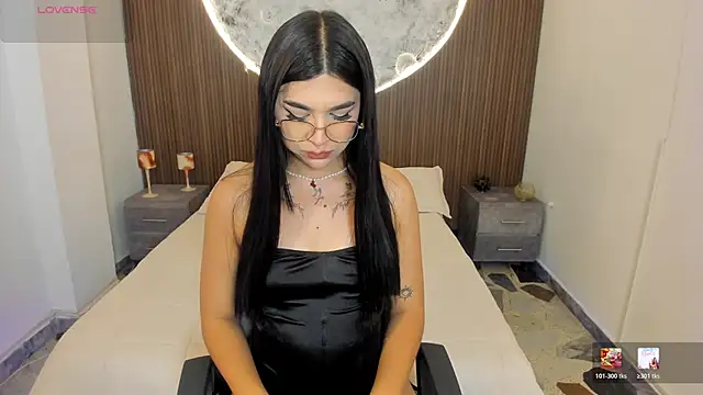 RoseCassie's Live XXX Chat