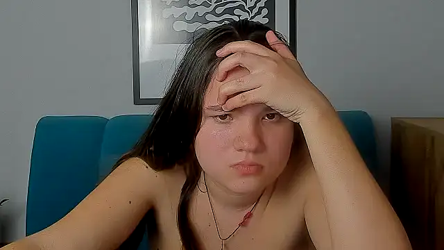 AdeleCruz: онлайн-секс-чат