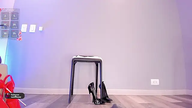 XXX chat uživo modela LissMonroe