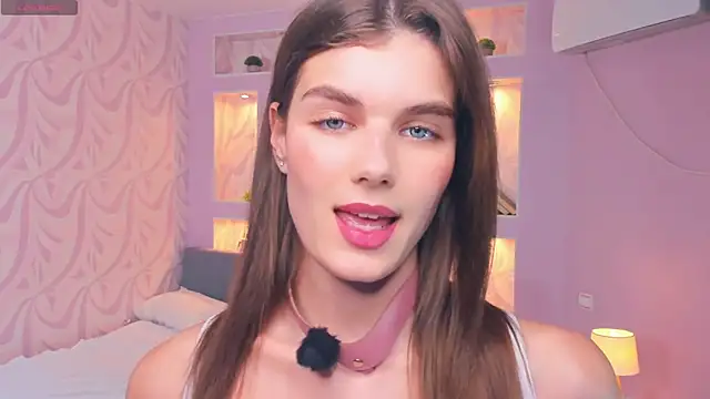 XXX chat uživo modela FloraDobb