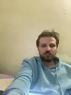 Chat XXX ao vivo de giyasbvnghkgkfk