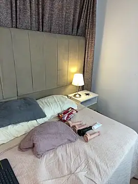 XXX chat uživo modela alana_gv