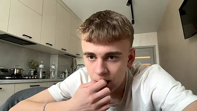 Онлайн чат XXX SoloFury