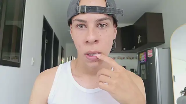 grey___27 Live XXX-chat