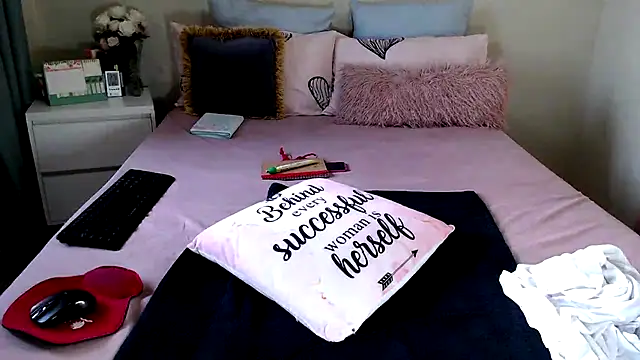 FitSelina66: онлайн-секс-чат